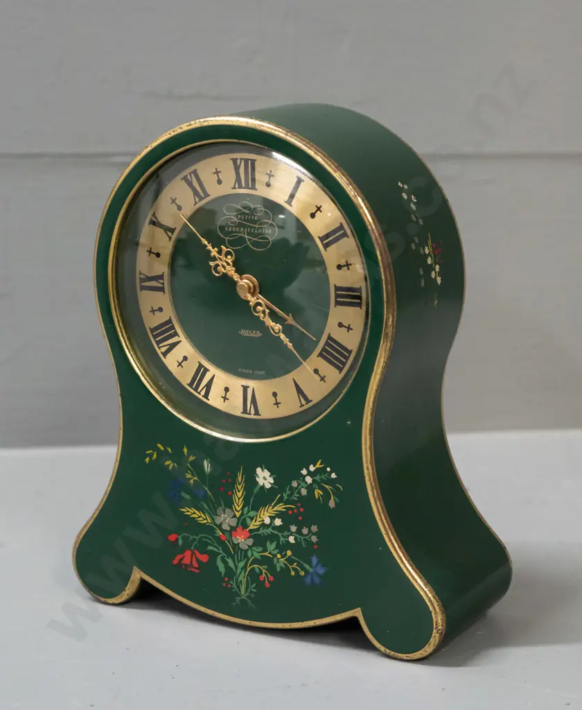 Swiss made Jaeger  "Petite Neuchateloise" alarm clock - green enamel over metal with gilt and hand painted decoration Image 1++