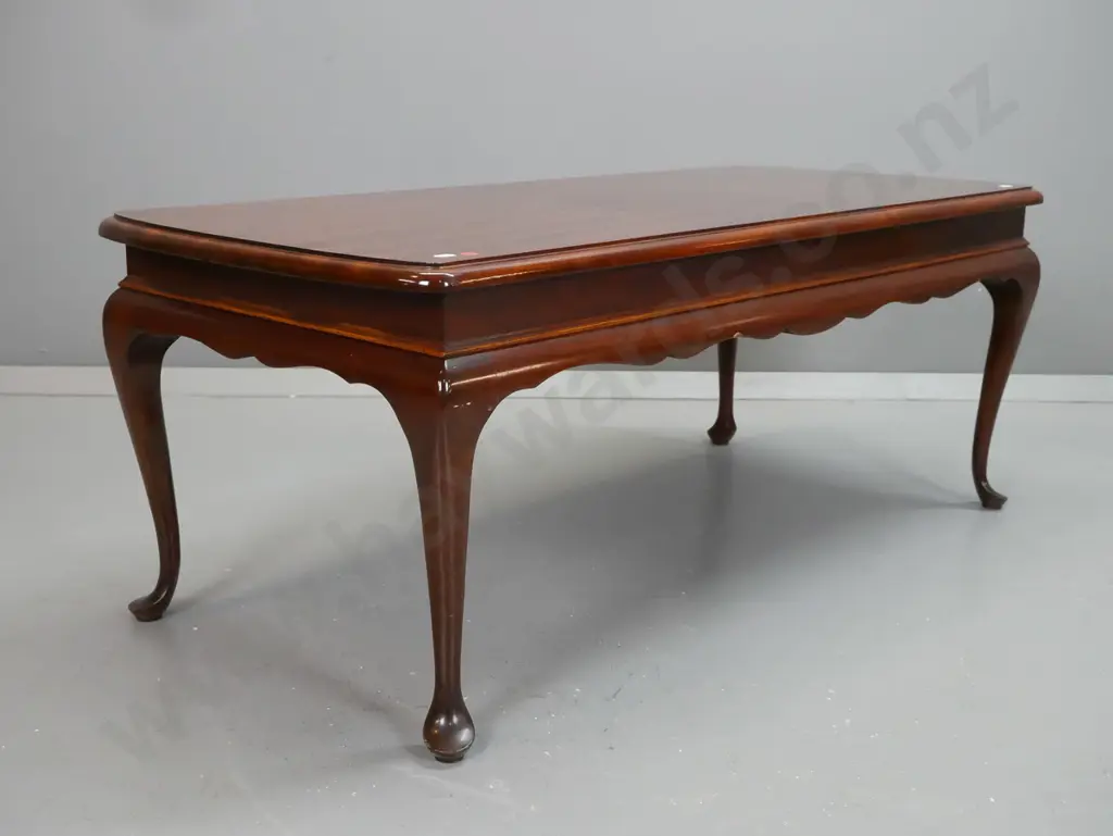 retro mahogany coffee table on sweeping cabriolet legs - minor marks to top H-400 W-1160 D-470 Image 1++