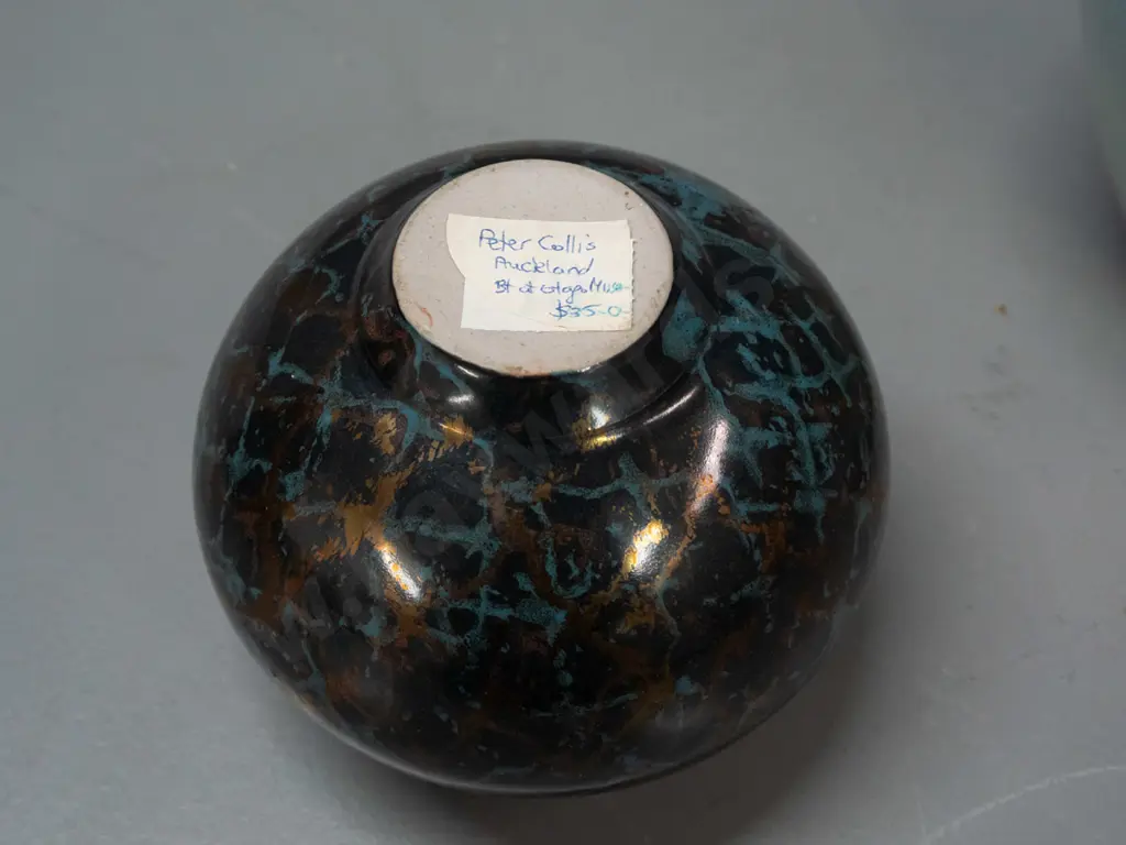 2 studio pottery vases - Peter Collis squat blue and gold H-110 with label on base and larger marked Hill-Scully H-300 Image 1++