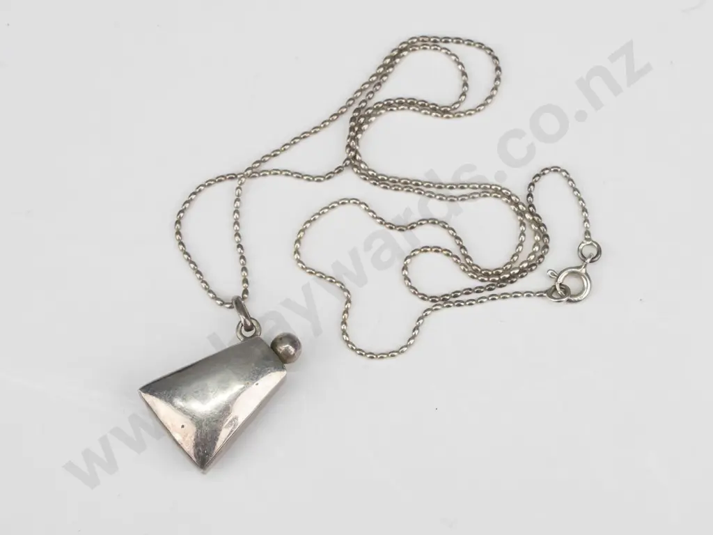silver necklace chain stamped 925 (7.1gm) Image 1++