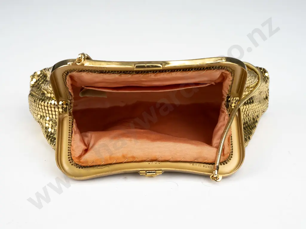 gold coloured sequin purse stamped 'mesh bags Whiting & Davis co 2940 made in USA' Image 1++