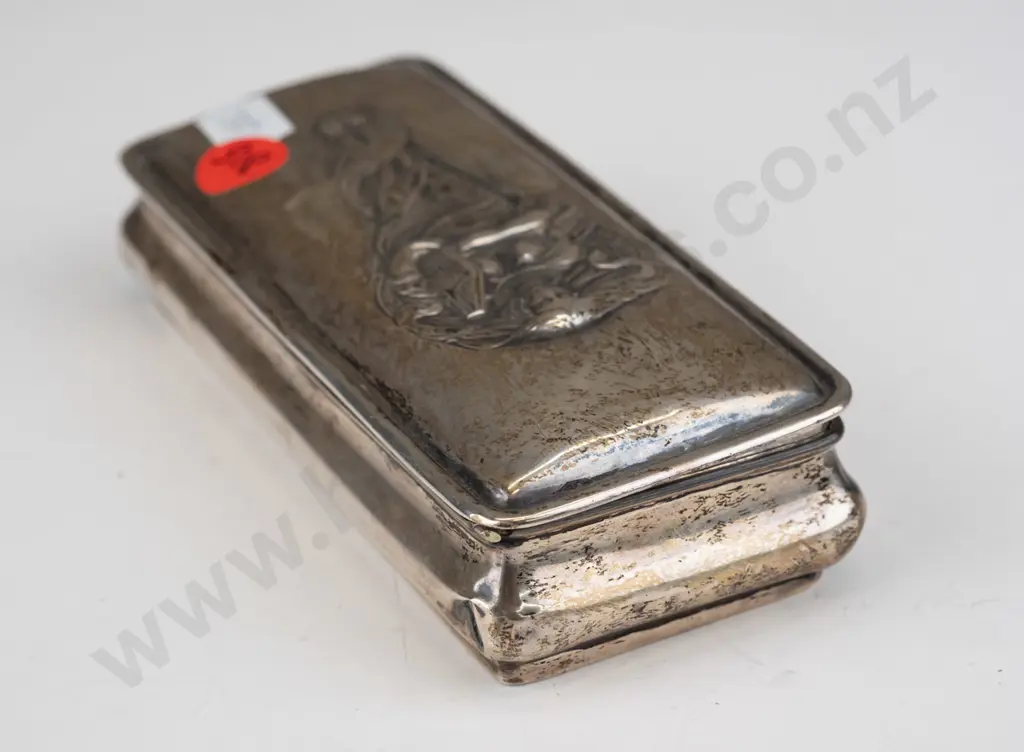vintage sterling silver trinket box with relief nouveau style figure in hinged lid - hallmarked w/date code 'd' for 1903 Image 1++