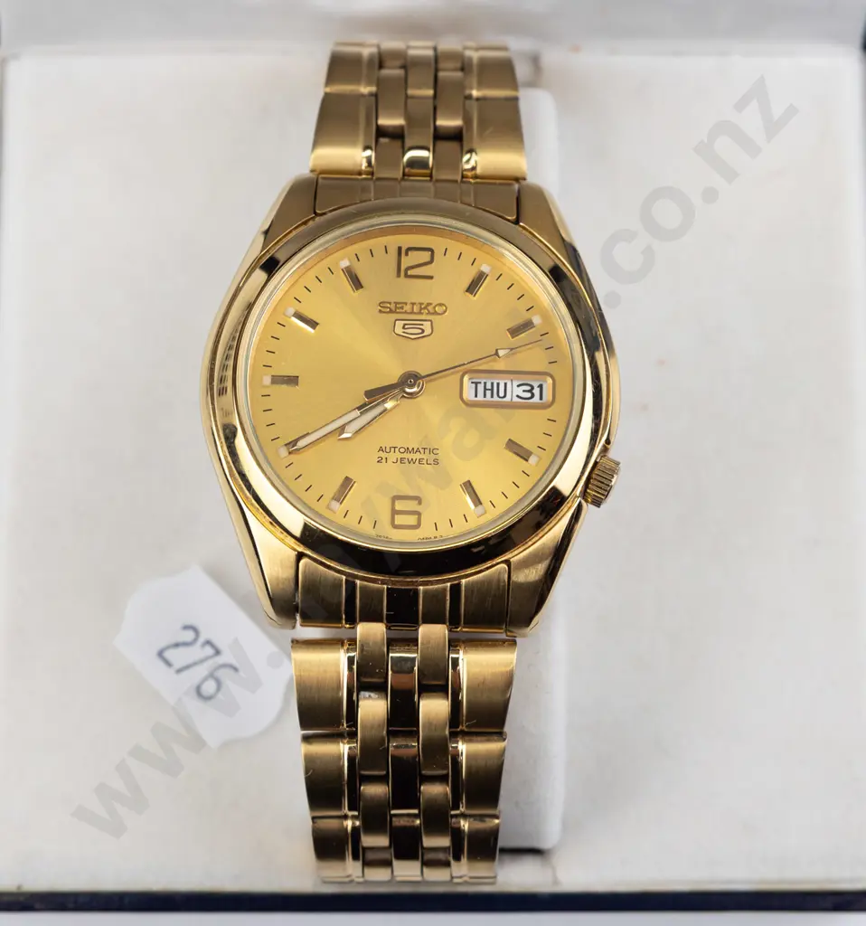 mens Seiko 5 watch with spare links working Image 1++