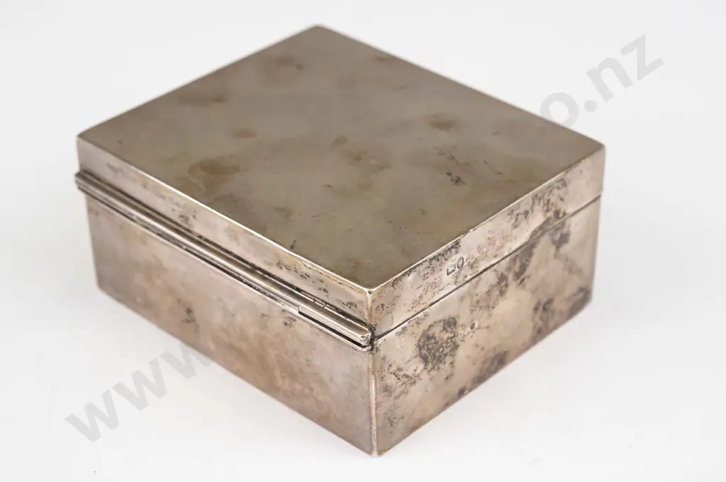 vintage sterling silver wood-lined cigarette box w/ hinged lid, 1907 presentation engraving on front - Tun. Wells Golf Image 1++