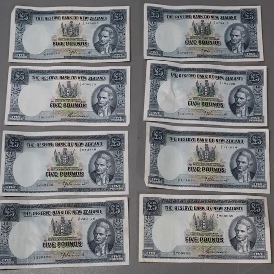 8 Reserve Bank of New Zealand 5 pound notes - varying conditions, some usage wear