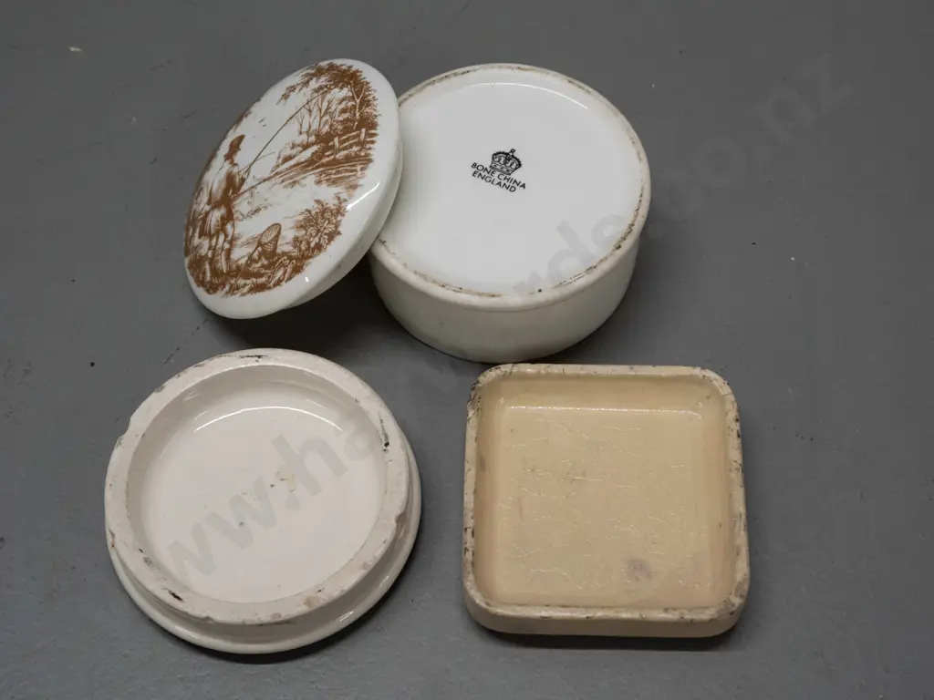 2 English toothpaste lids - White Rose and Wood's Areca Nut - and a lidded canister with fishing scene on lid, marked Image 1++