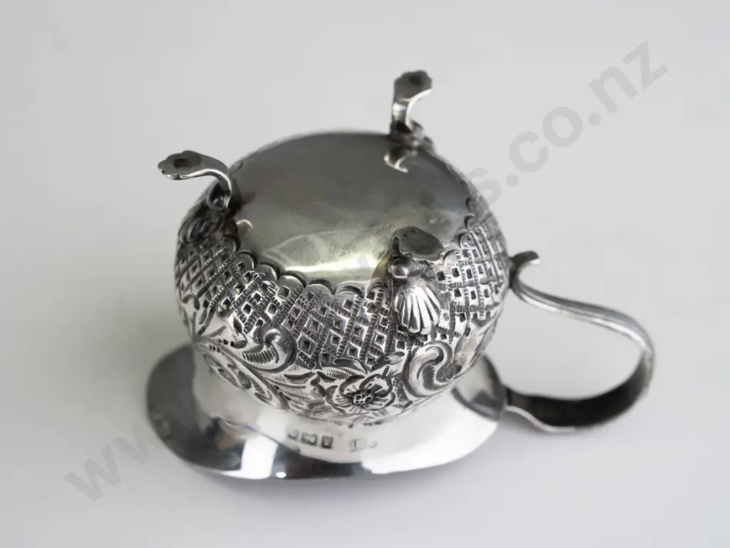 sterling silver milk jug EHM Birmingham  65gms Image 1++