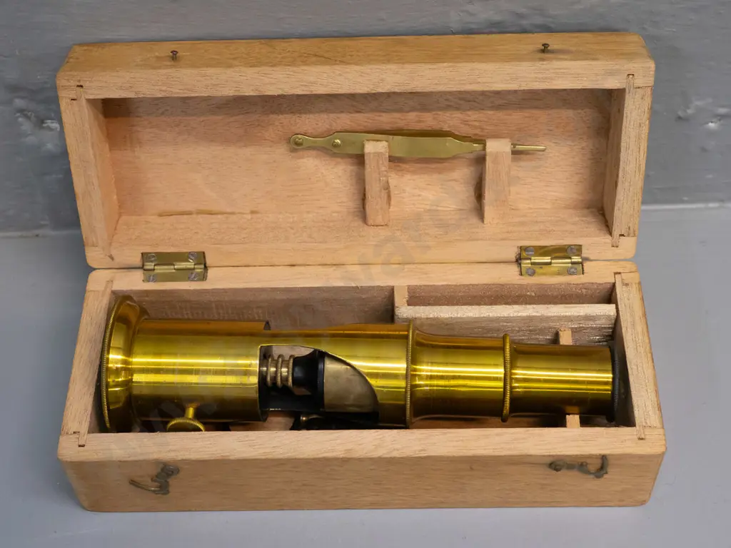 reproduction small brass microscope in mahogany case H-160 Image 1++