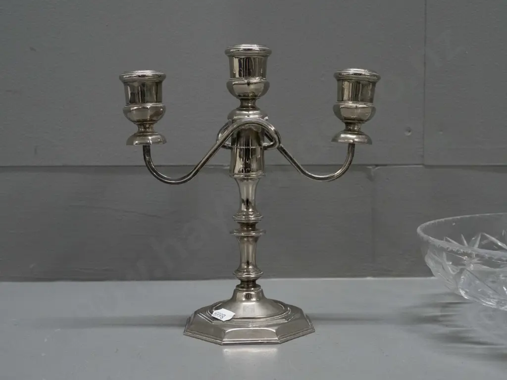 Stuart crystal shallow bowl with circular foot D-270 and a silver plated 3-candle candelabrum H-200 Image 1++