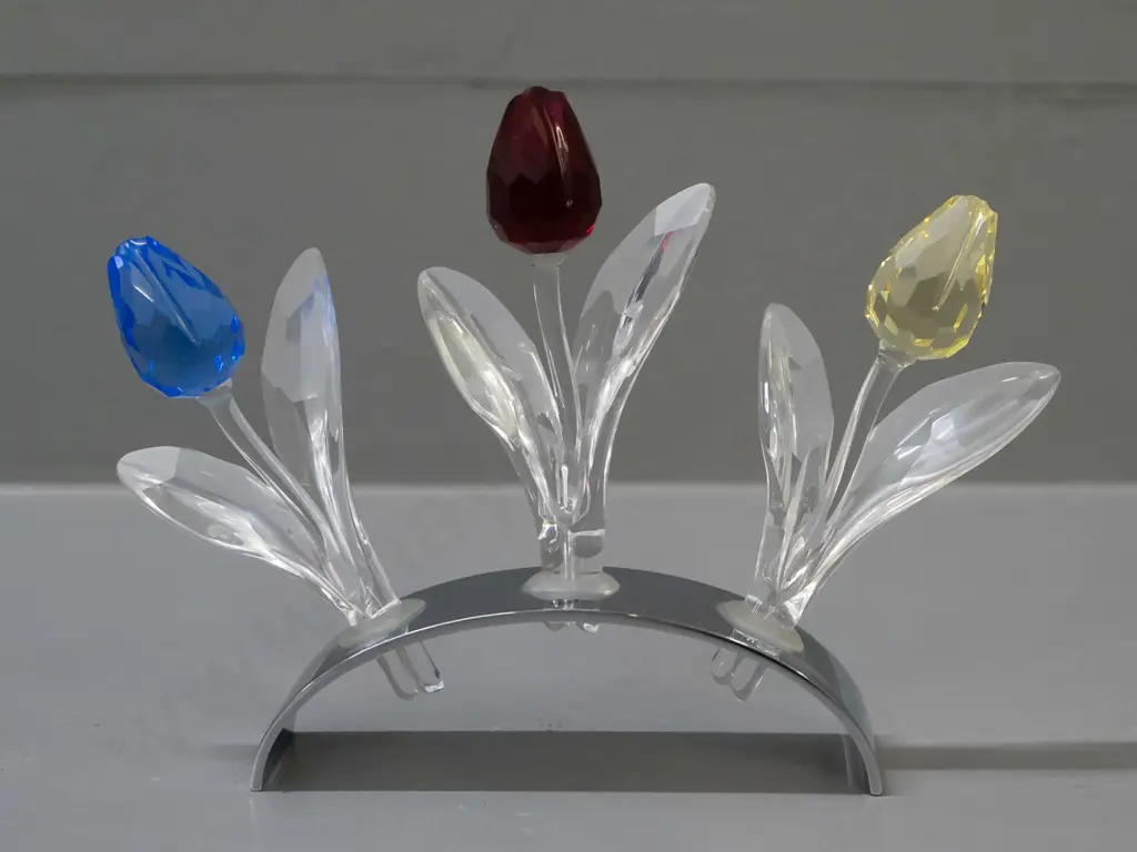 3 Swarovski crystal tulips in curved chrome stand, 3 original boxes. H-115 W-100 Image 1++
