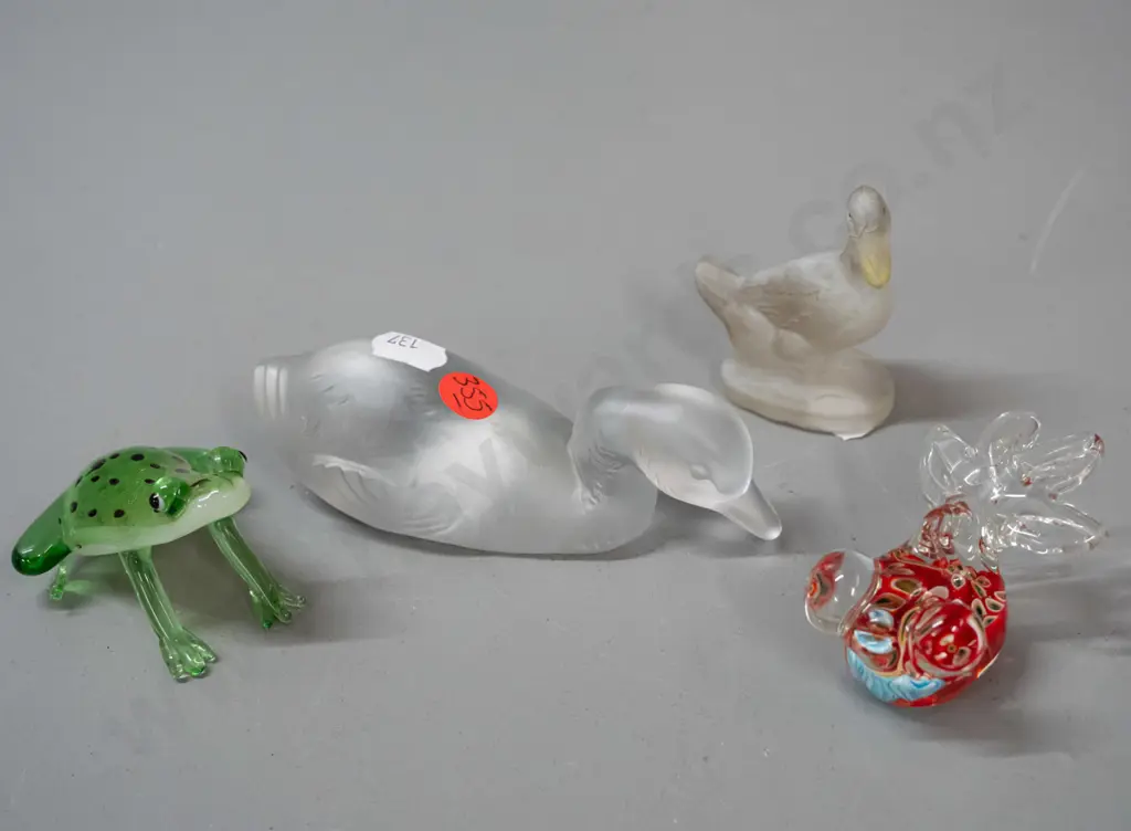 4 small glass animal figurines - fish, frog and 2 frosted clear ducks - larger duck marked Baccarat France H-40 L-130 Image 1++