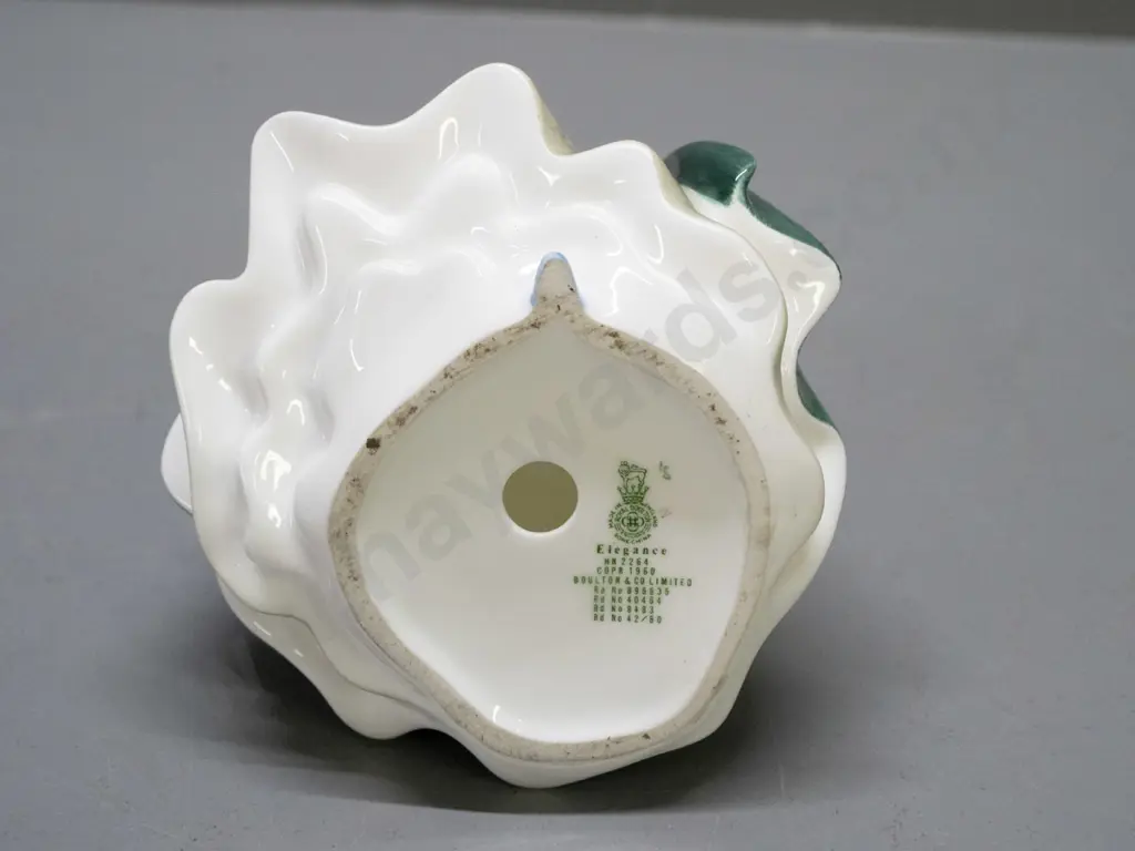 Royal Doulton "Elegance" figurine H-190 Image 1++
