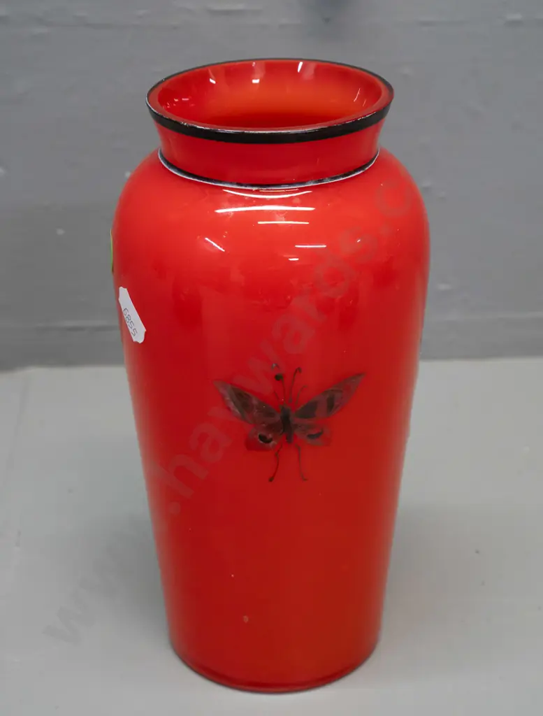 red glass vase with enamel butterfly decoration, no maker's marks (Japanese?) H-200 Image 1++