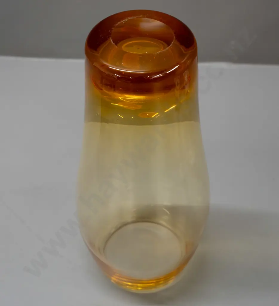 art glass vase - amber heavy-based bolster shape H-260 Image 1++