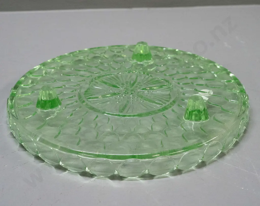 uranium glass 3-footed cake plate - some scratching and moulding runs H-35 D-235 Image 1++
