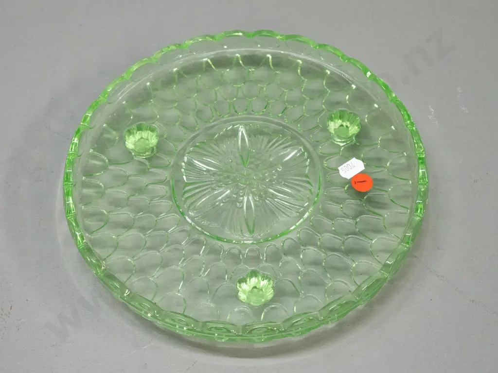 uranium glass 3-footed cake plate - some scratching and moulding runs H-35 D-235 Image 1++