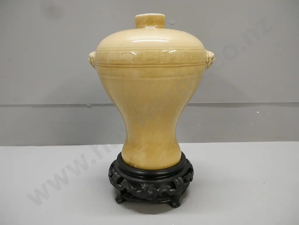 antique Chinese glazed vase w/ foo dog handles, carved wooden stand H-305 [all-over crazing] Image 1++