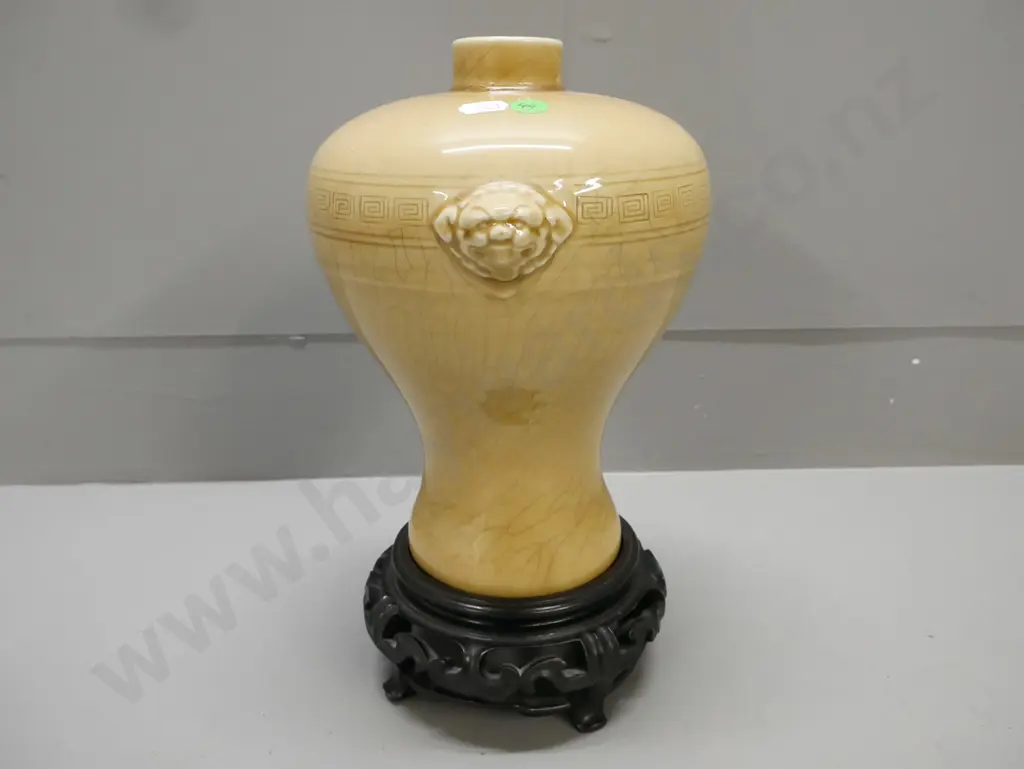 antique Chinese glazed vase w/ foo dog handles, carved wooden stand H-305 [all-over crazing] Image 1++