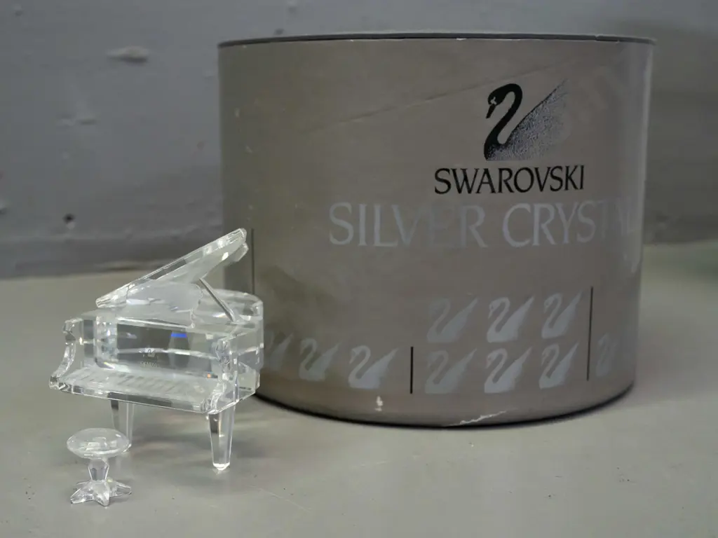 Swarovski crystal grand piano with stool, in original box H-65 L-65 Image 1++