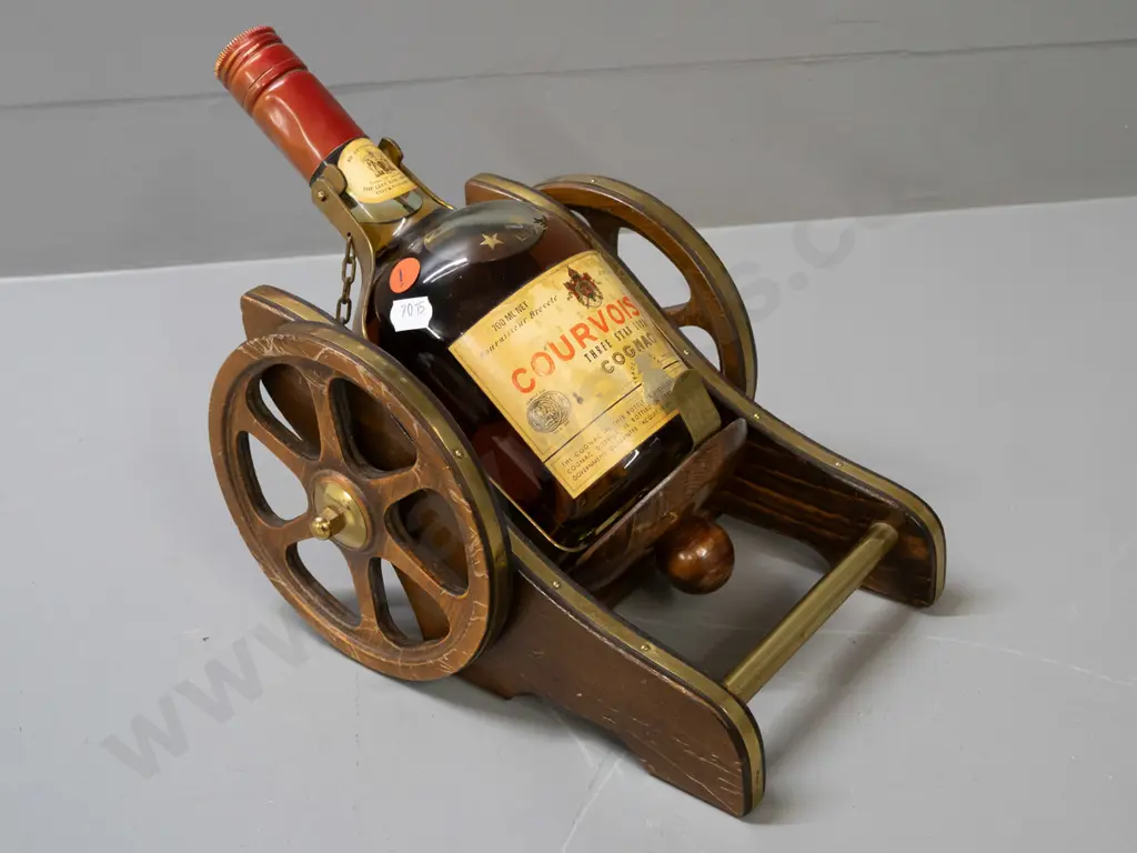 700ml bottle of Courvoisier Three Star cognac in retro cannon-themed mixed timber and brass carriage L-250 Image 1++