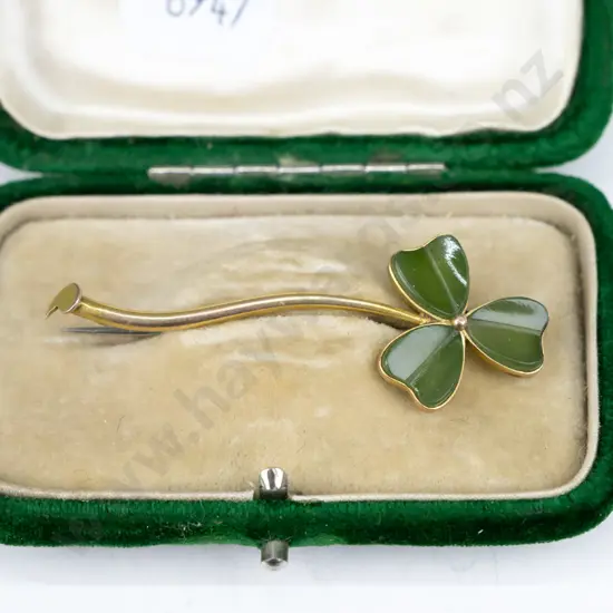3 leaf clover brooch in box