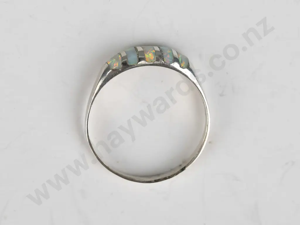 sterling silver opal ring 2gm size P Image 1++