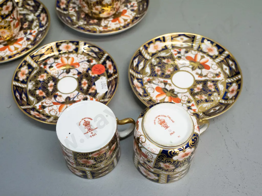 4 Royal Crown Derby imari pattern coffee cups & saucers - 3 are matching shape with rounded base profile to cups and Image 1++