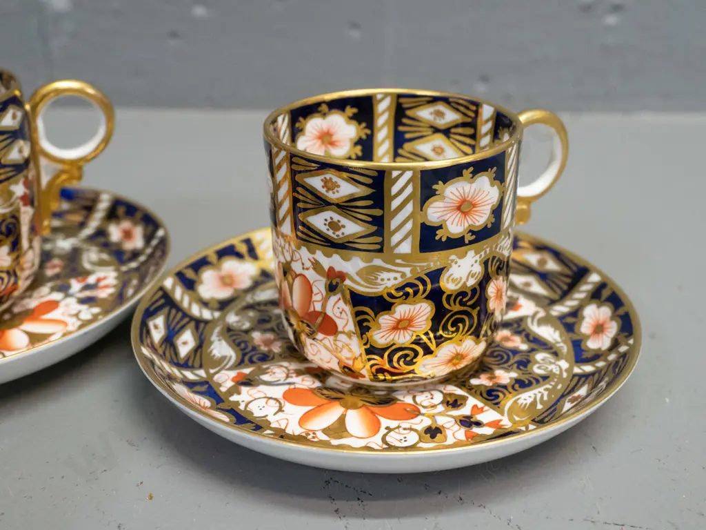 4 Royal Crown Derby imari pattern coffee cups & saucers - 3 are matching shape with rounded base profile to cups and Image 1++