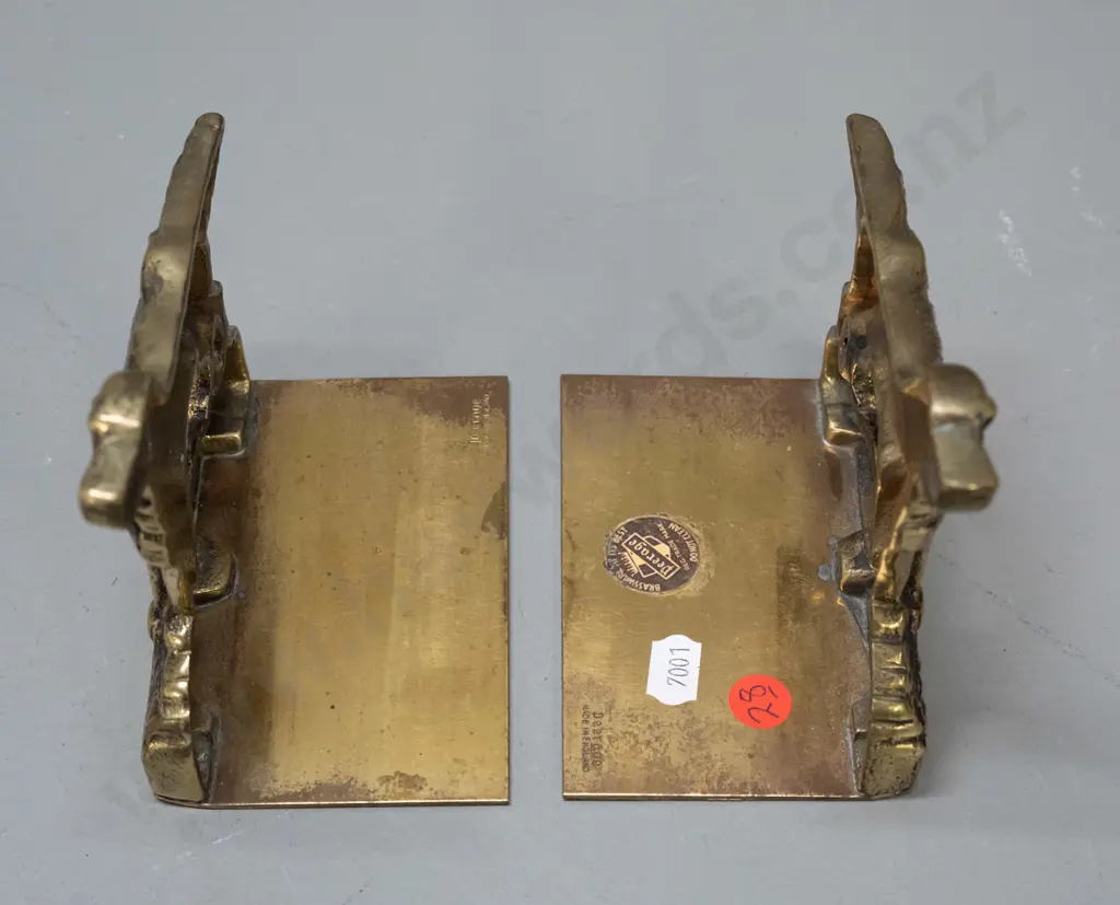 pair of cast brass "English Setter" stamped Peerage and with labels - some discolouration to brass bottom plates H-120 Image 1++