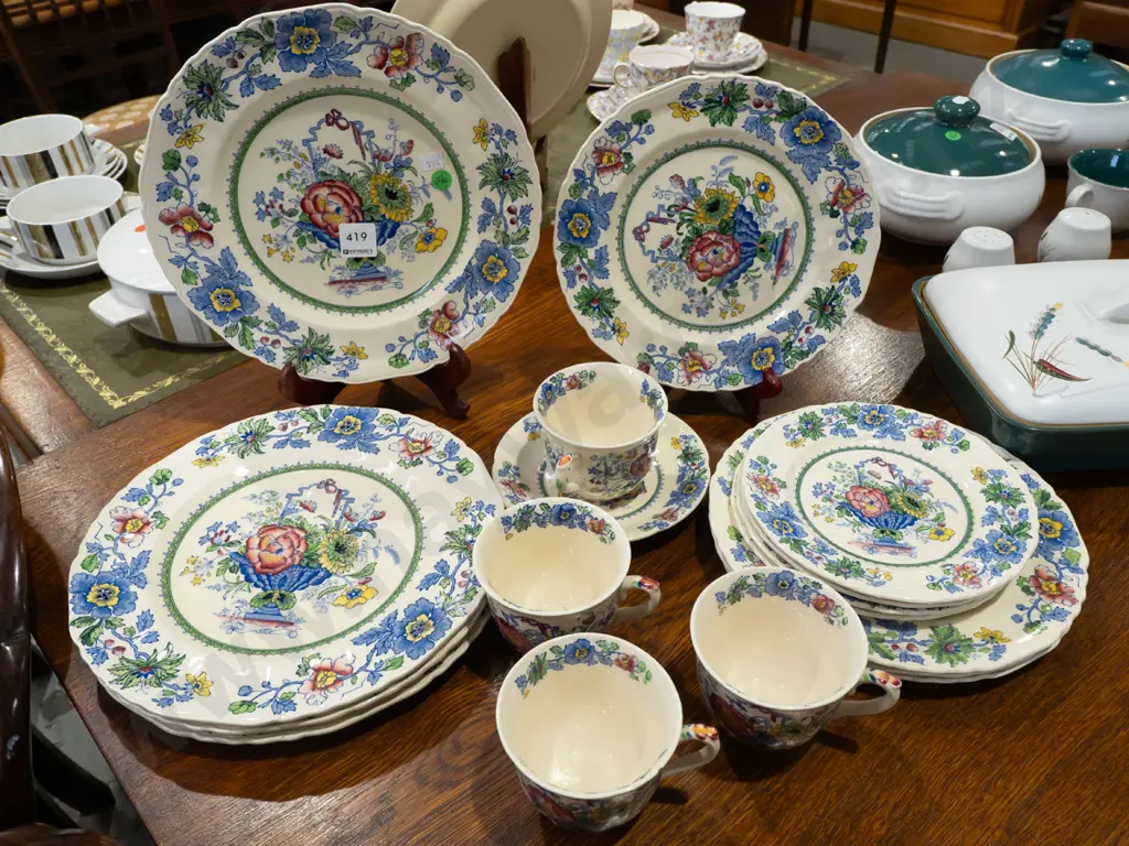 assorted vintage Mason's ironstone "Strathmore" pattern table ware - 4 dinner plates, 4 medium, 4 sides, 4 cups and 1 Image 1++