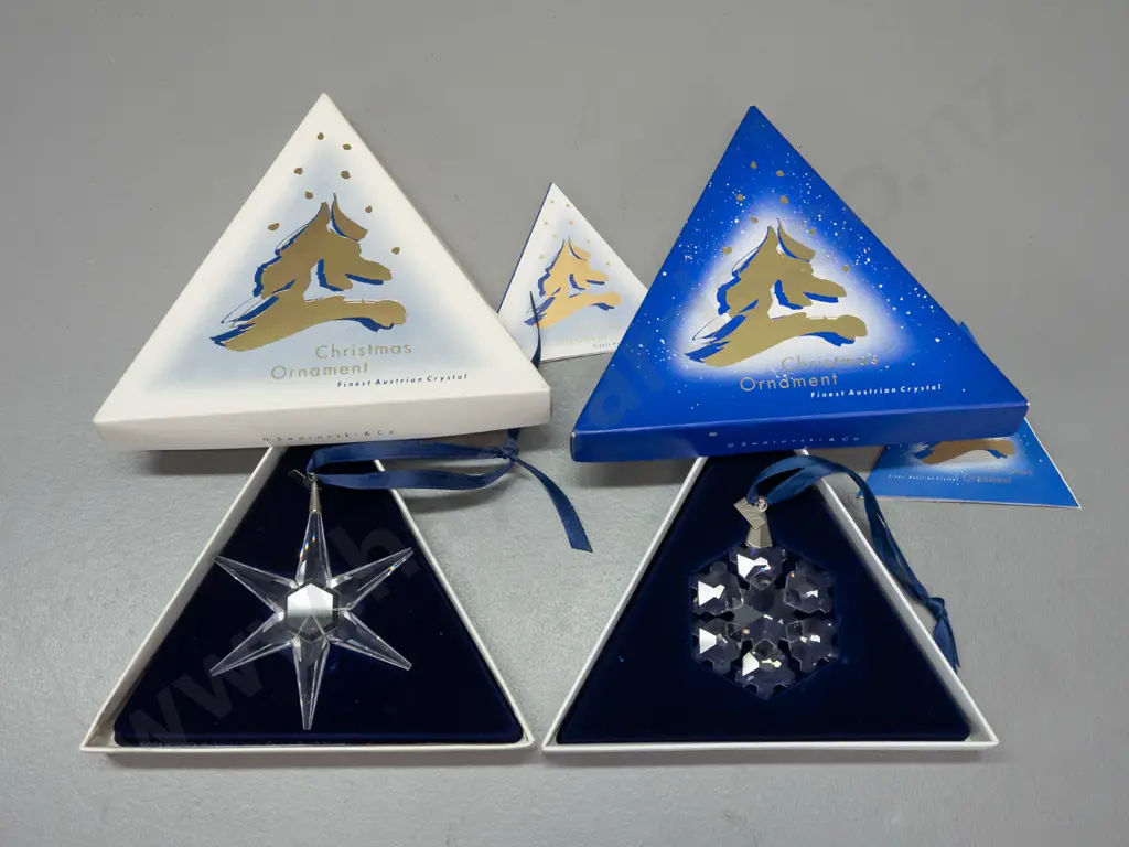 2 boxed Swarovski crystal Christmas snowflake ornaments in original boxes - 1993 and 1994 Image 1++