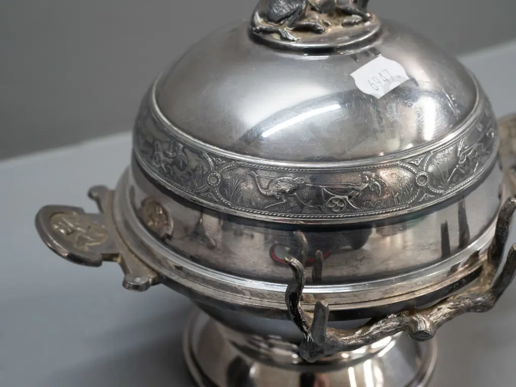 2 vintage plated ware items - comport with handle and a lidded comport sugar dish with tong holder, cow finial to lid. Image 1++