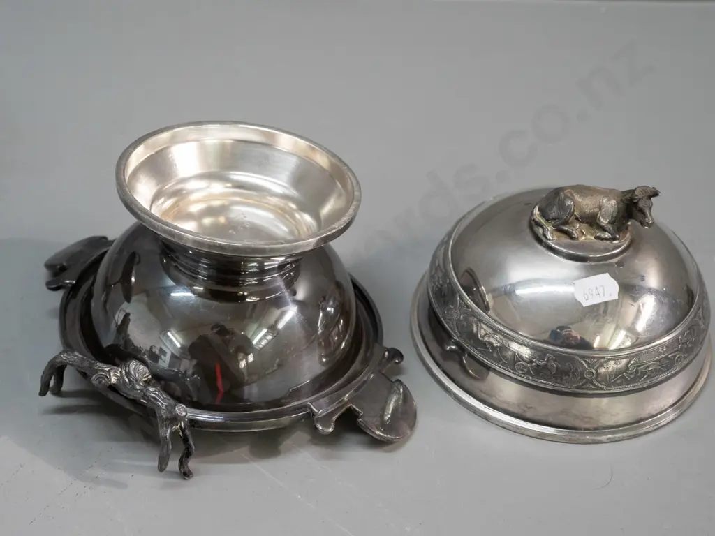 2 vintage plated ware items - comport with handle and a lidded comport sugar dish with tong holder, cow finial to lid. Image 1++