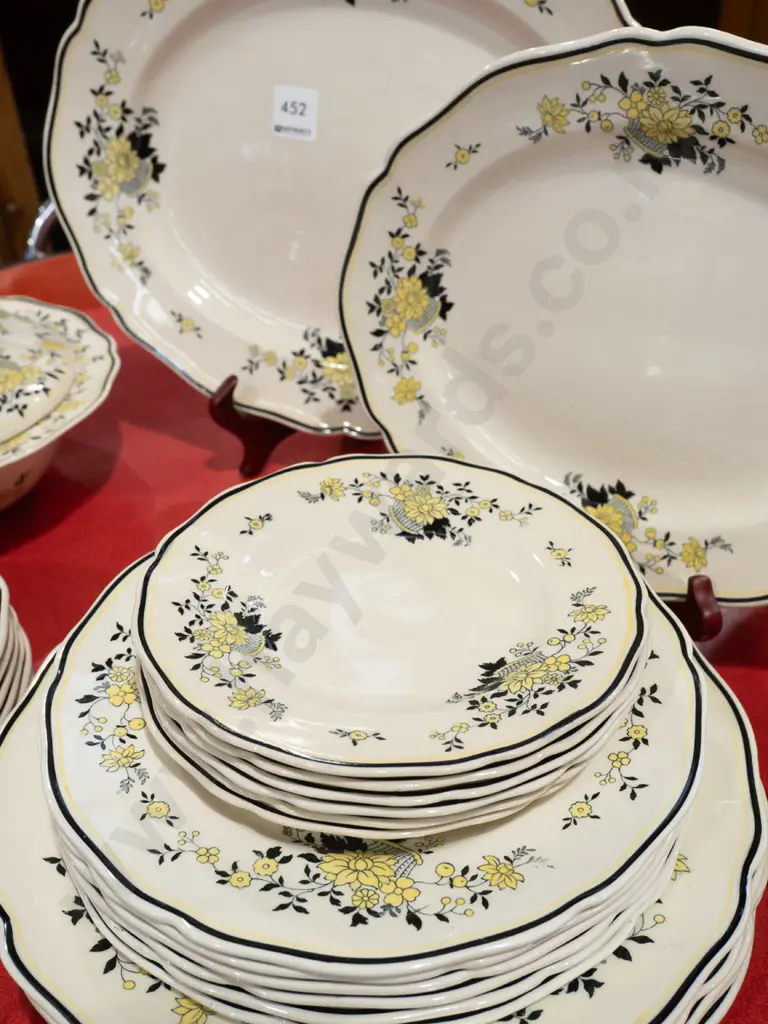 vintage Royal Doulton "Como" table ware - black & yellow over ivory - 6 places of 3 sizes of plates, 2 sizes of bowls, Image 1++