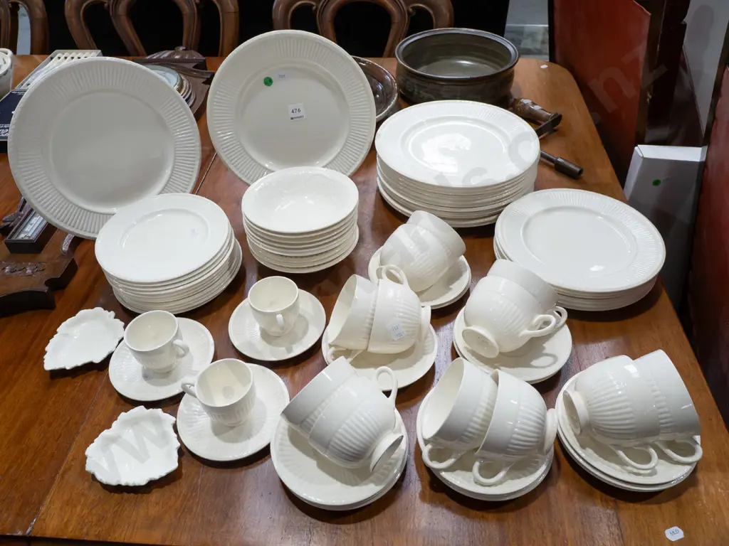 Wedgwood "Edme" pattern table ware - 13 dinner plates, 6 medium, 11 sides, 9 soups, plus 9 small bowls in a different Image 1++