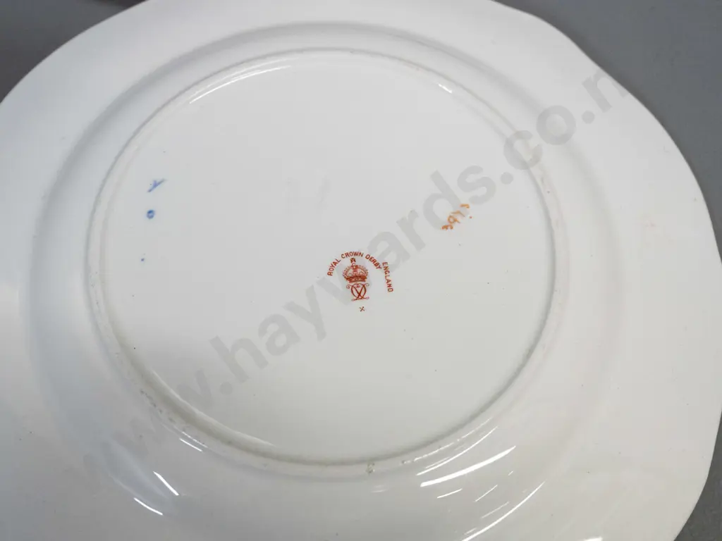 6 vintage imari style plates - 5 Royal Crown Derby and one with unknown continental mark D-215 Image 1++