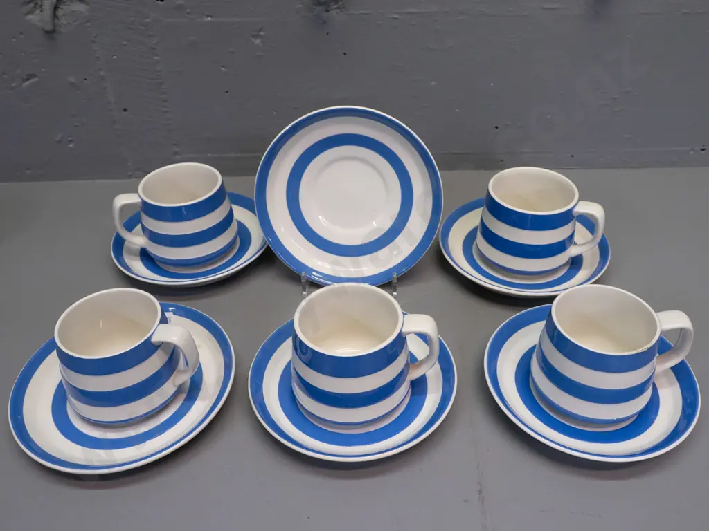 T&G Greene blue and white Cornish tea/coffee ware - 5 cups and 6 saucers - some crazing, rim chip to one cup Image 1++