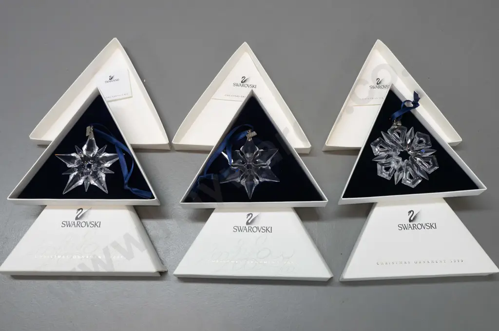 3 boxed Swarovski crystal Christmas snowflake ornaments in original boxes - 1999, 2000 and 2001 Image 1++