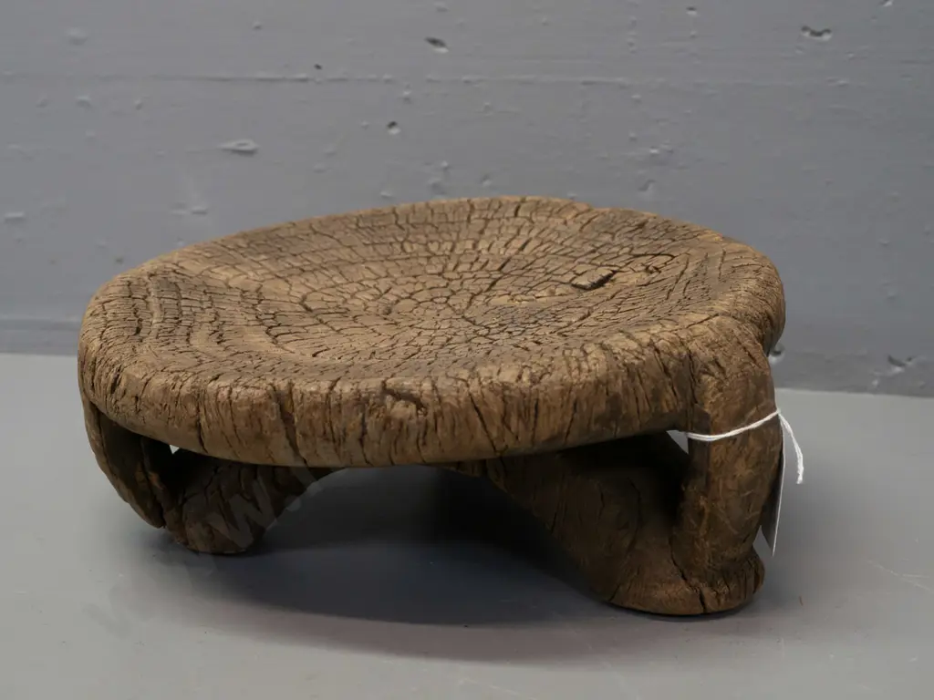 vintage Malinke carved tree trunk  stool from Mali - some splits to feet H-100 D-290 Image 1++