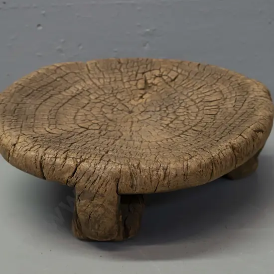 vintage Malinke carved tree trunk  stool from Mali - some splits to feet H-100 D-290