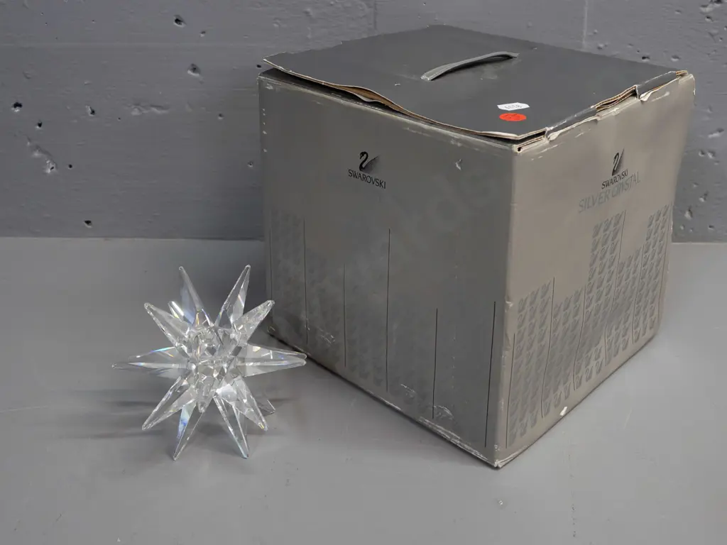 Swarovski crystal starburst candle holder in original box H-100 Image 1++