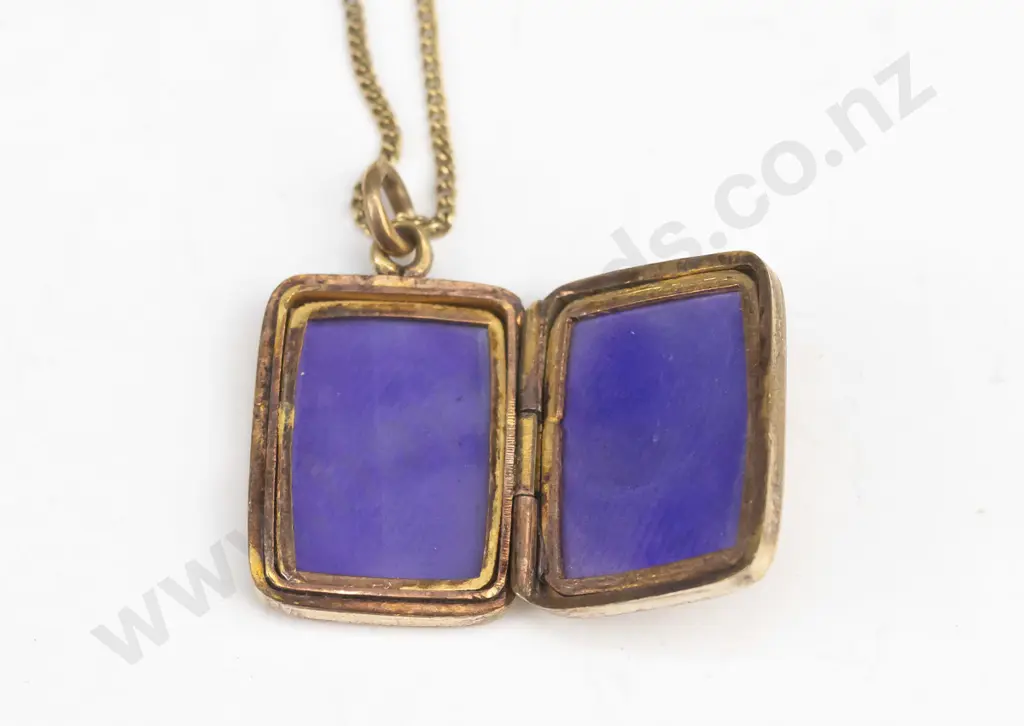 gold plated locket & chain Image 1++