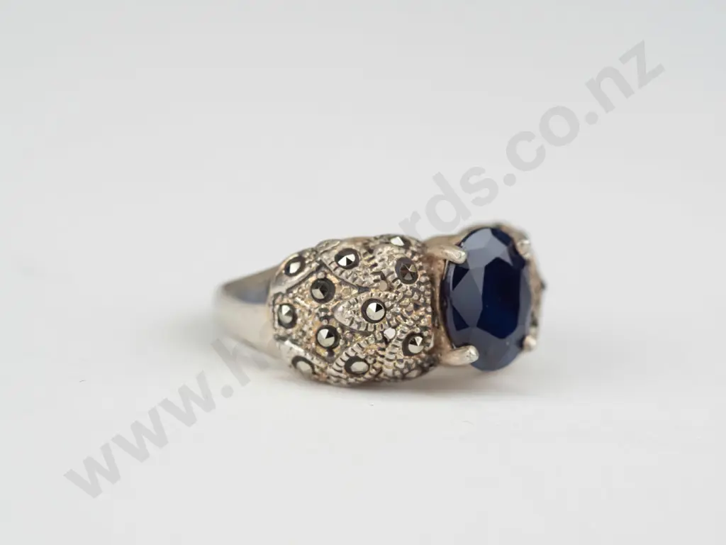 silver & marcasite ring stamped 925 - 6g size N Image 1++