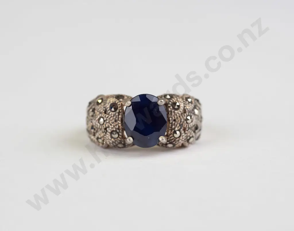 silver & marcasite ring stamped 925 - 6g size N Image 1++