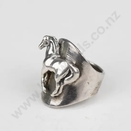 sterling silver horse ring 14gm size K
