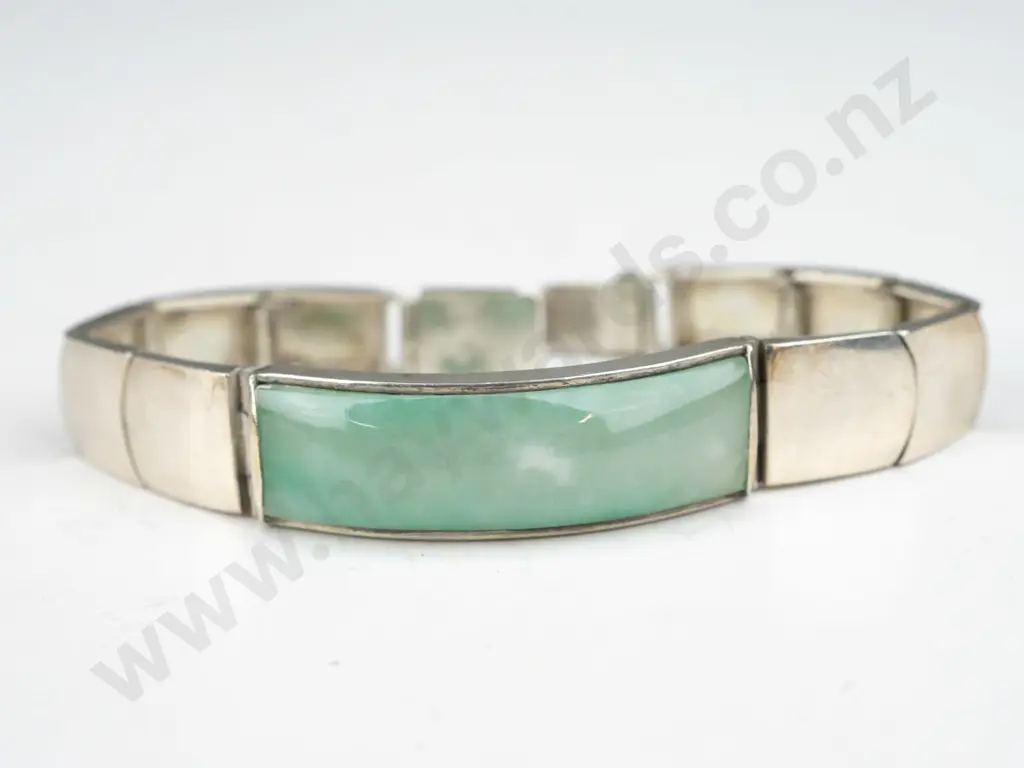silver bracelet with light green stone stamped 925 Image 1++