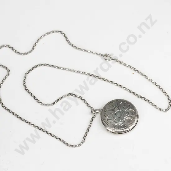 silver locket stamped EJC anchor lion Z,  chain stamped 925