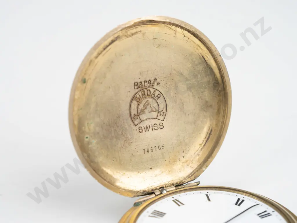 Swiss gold pocket watch 'Sirdar 15 jewels going - 10 year case Image 1++