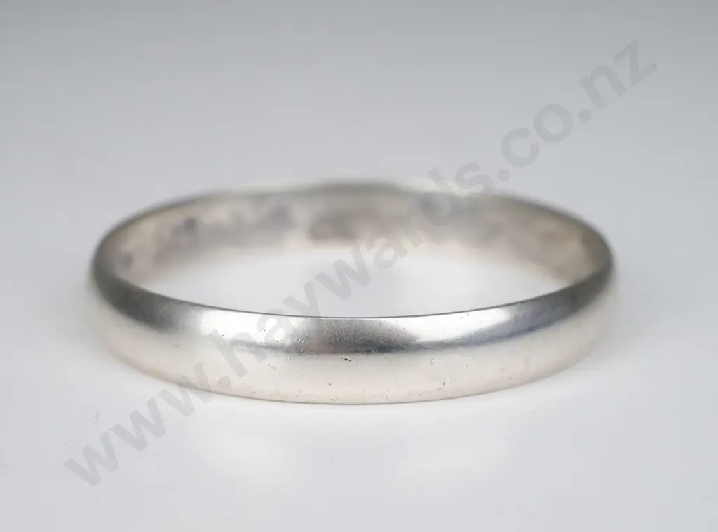 silver bangle stamped 925 - 50gms Image 1++