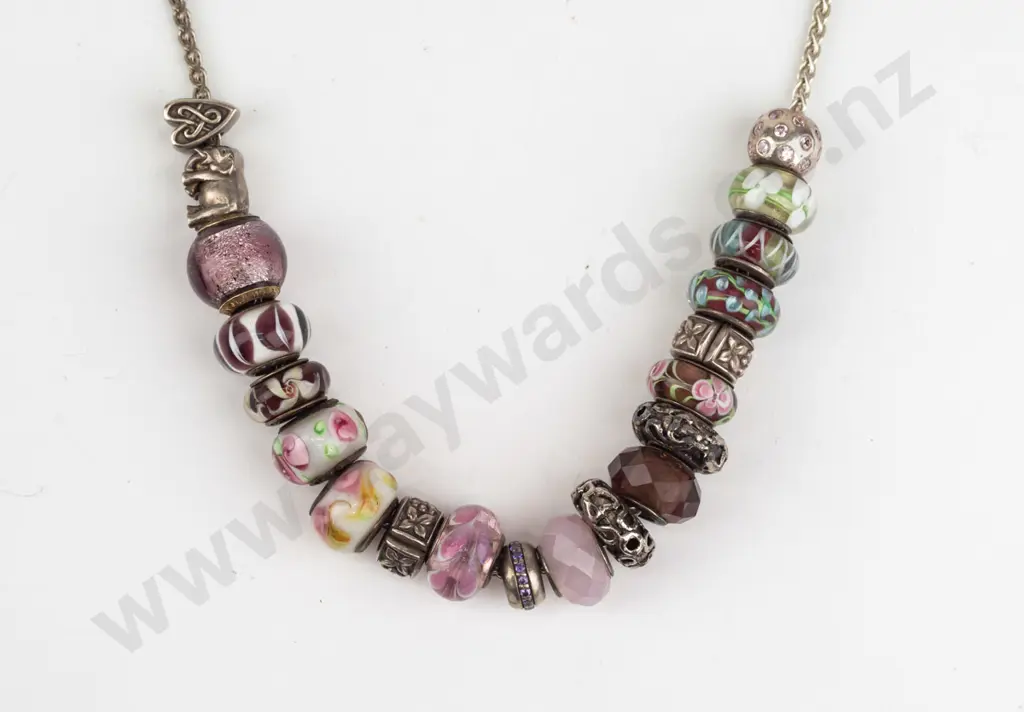 silver necklace with Pandora charms stamped 925 Image 1++